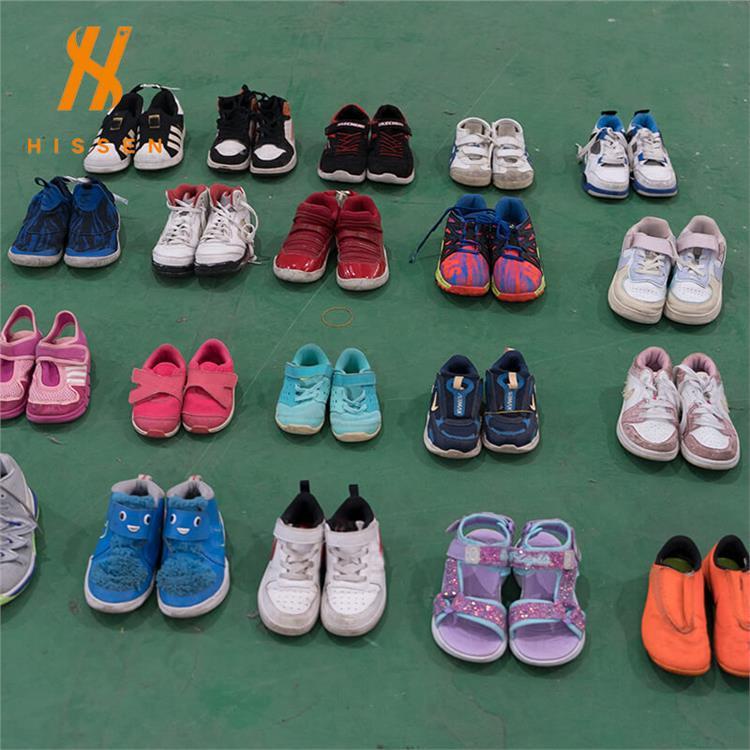 二手鞋女童旧凉鞋运动鞋混批出口北非second hand children shoes