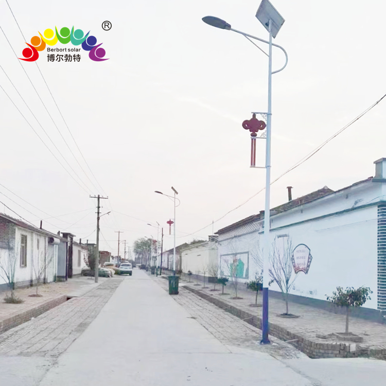 博尔勃特三连串LED灯笼户外道路照明中国结太阳能路灯厂家批发