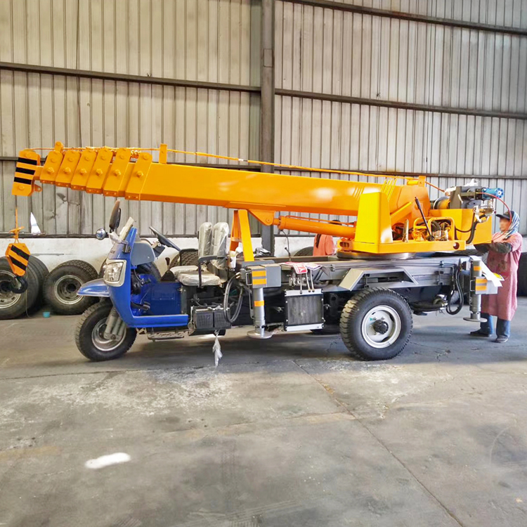 五征底盘工地小型家用移树园林吊车 农用3吨4吨起重机 建筑高层设备