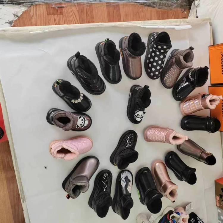 库存处理鞋 地摊货源 男女休闲运动鞋杂款尾货批发工厂尾单货源直播
