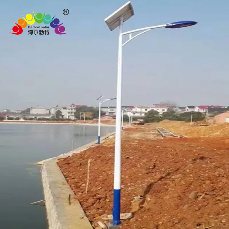 漯 河市政道路LED灯头 锂电池 太阳能路灯厂家博尔勃特