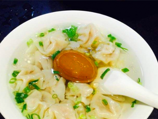 大嘴馄饨