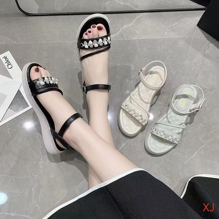 2023女士沙滩鞋凉鞋夏季新款女鞋轻便外穿休闲拖鞋处理鞋地摊批发