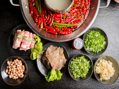牛小嫩串串香火锅