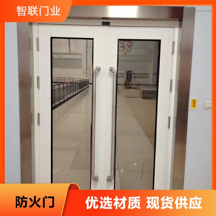 智联建筑 大玻璃防火门门安装 使用范围商场 酒店 库房等消防通道处 质量保证 服务完善