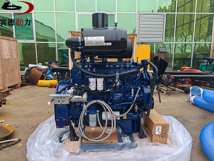 山工30 龙工装载机配潍柴WP6G125E22发动机 82KW2200转 环保节能