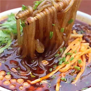 余香七酸辣粉