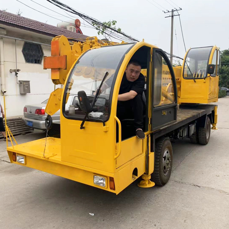 小型自制吊车 工程农用小吊机 出售液压汽车吊