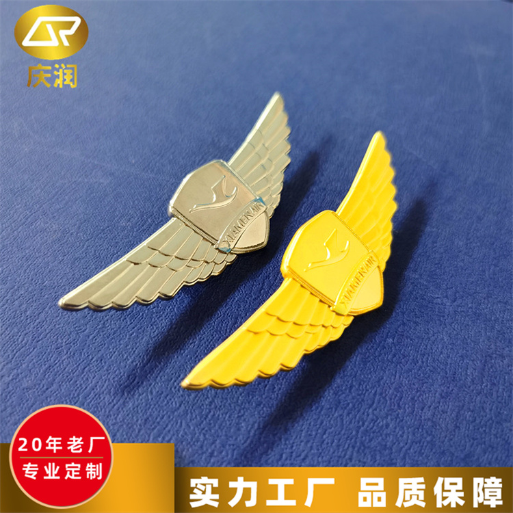 定做卡通可爱胸章 烤漆金属徽章 个性LOGO色彩强烈字迹清晰