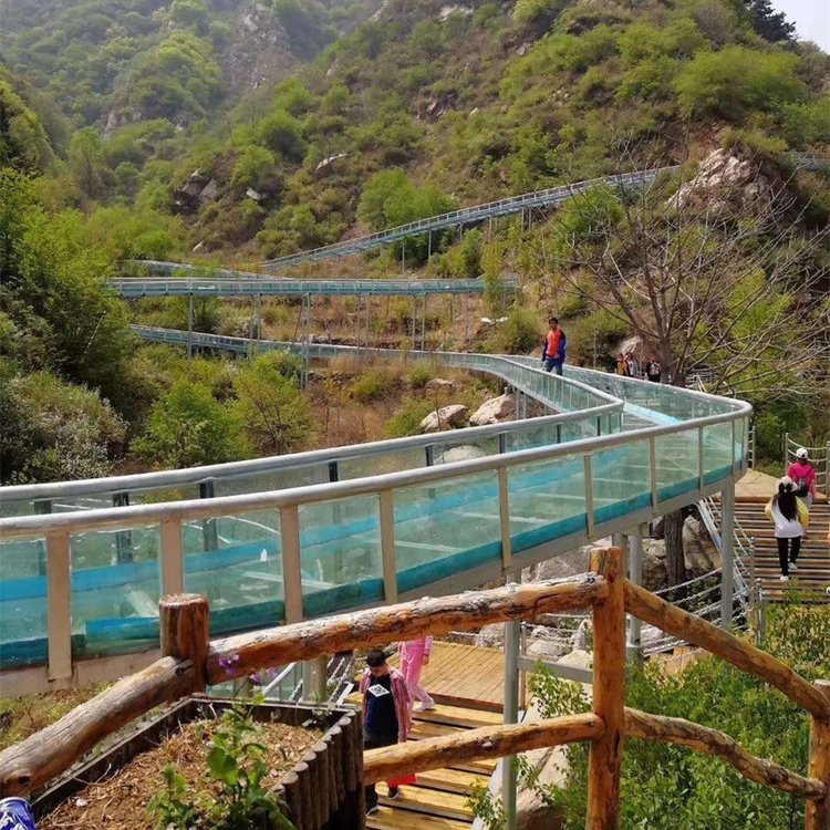 山地玻璃水滑道 景区高空无动力设备 专业施工团队 力美奇游乐