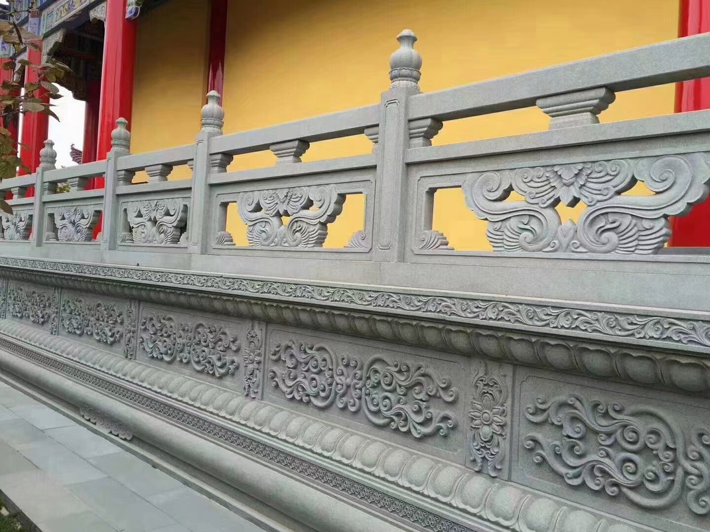 花岗岩石栏板生产厂家 河道石材栏杆 汉白玉石栅栏 雕刻精美全国安装