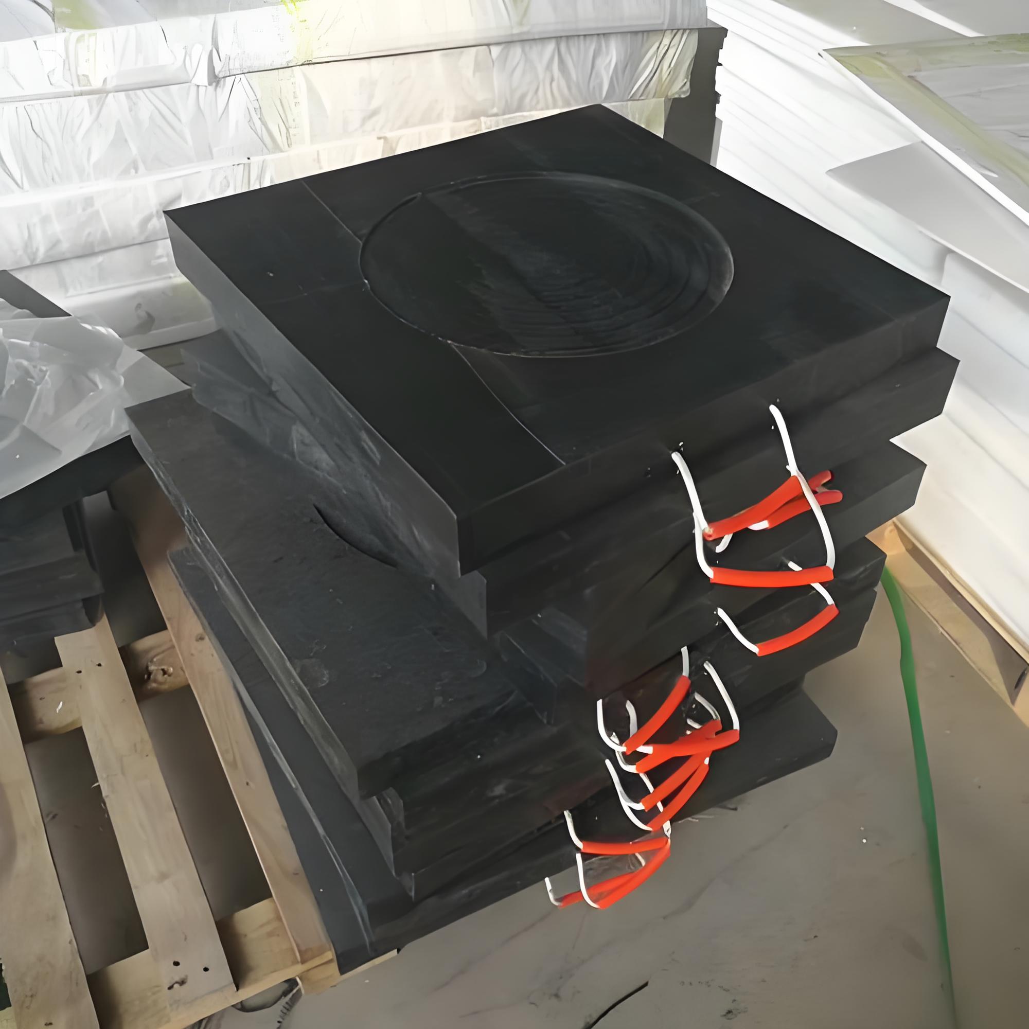 定制大吨位起重机防滑抗压垫块吊车支腿垫板高空作业车耐磨垫脚板
