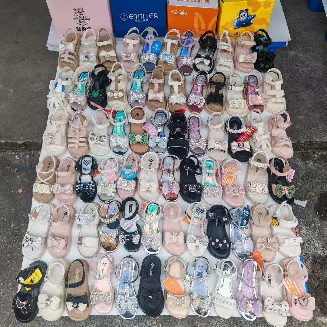 厂家四季透气耐磨男女鞋库存整单杂款平跟打蜡成年鞋创业开店夜市