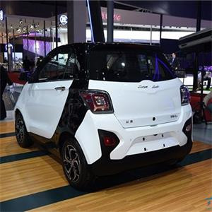 众泰四轮电动车