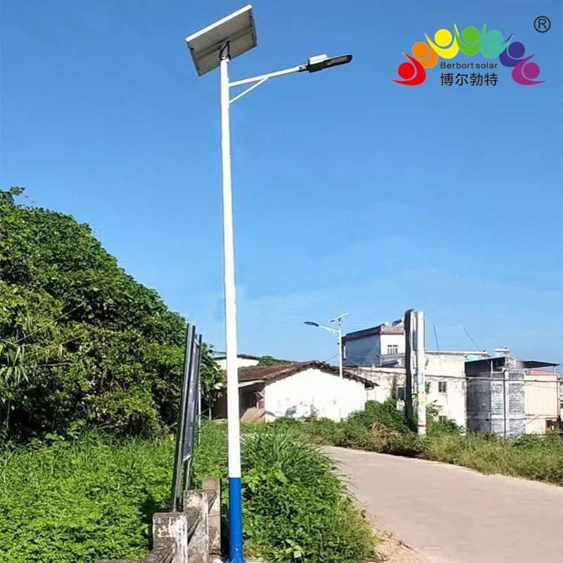 博尔勃特热镀锌太阳能路灯乡村振兴道路照明LED路灯杆厂家批发