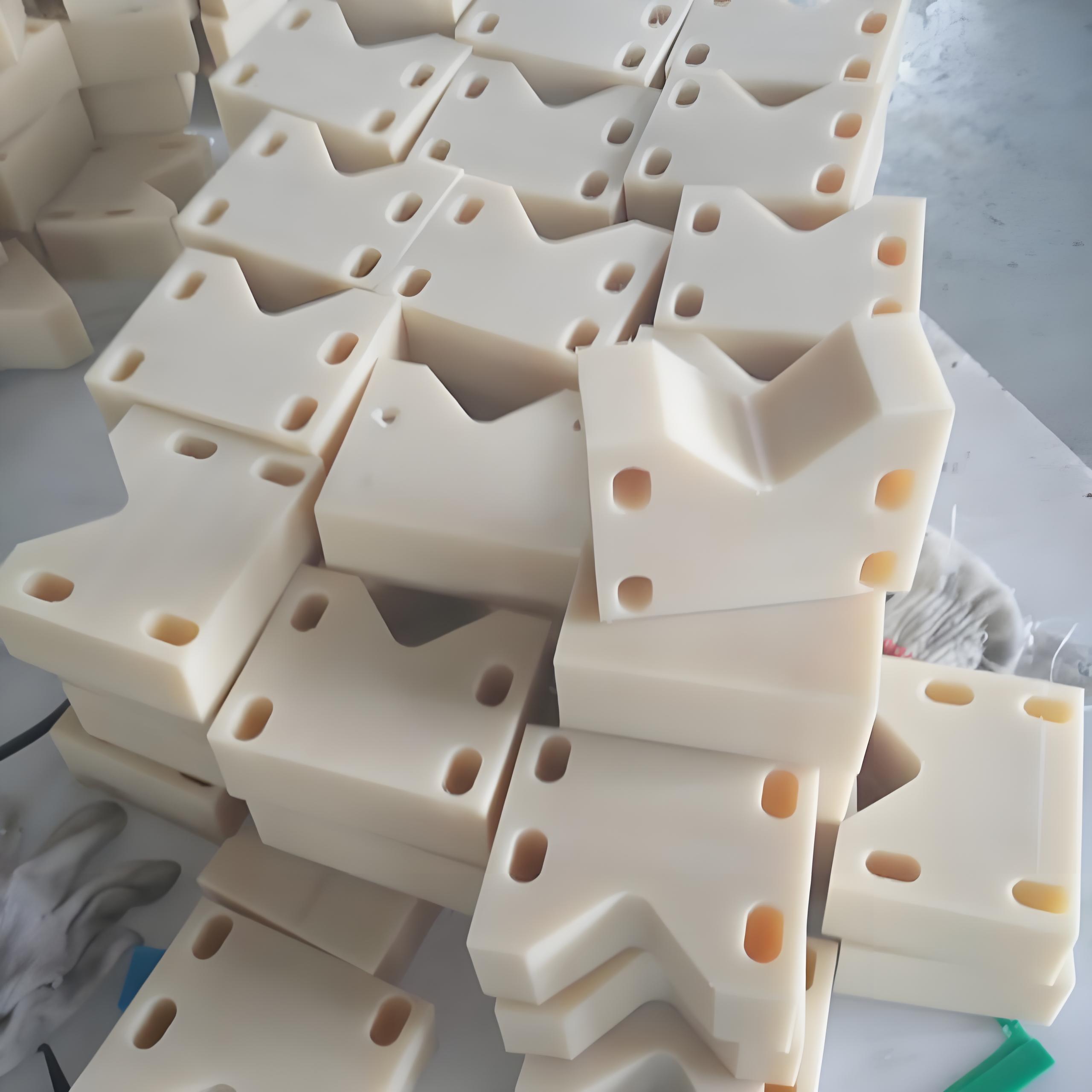 高密度聚乙烯异形件精密加工定制注塑件尼龙轴套滑块垫块pe耐磨条