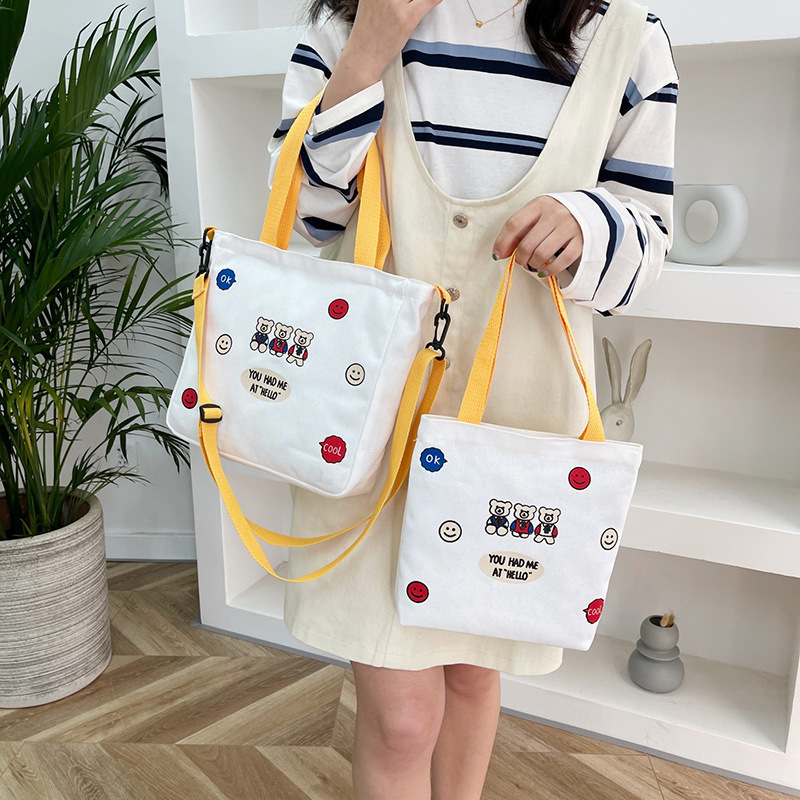 日系学院风chic可爱软妹帆布包包女 韩国ins风少女卡通学生斜挎包