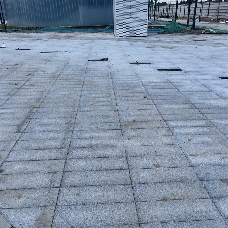 芝麻灰火烧板 建筑装饰花岗岩地铺石 广场地板砖
