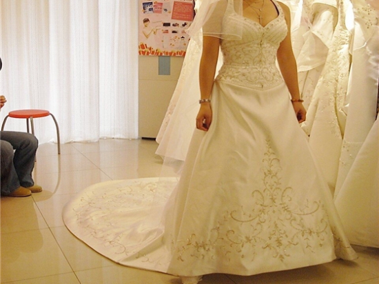 LaMoon婚纱