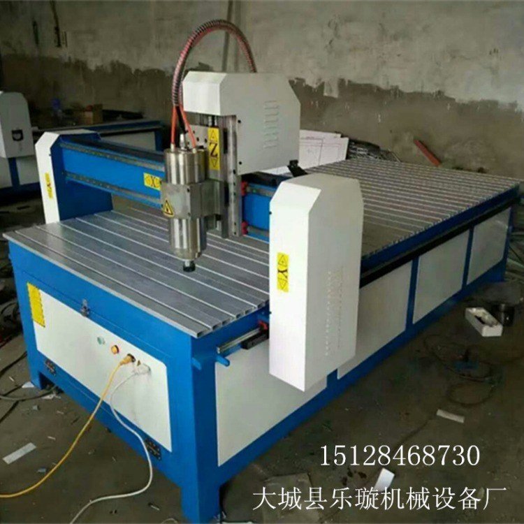 乐璇厂家定做cnc密度板雕刻机聚苯板墙体数控雕刻锯