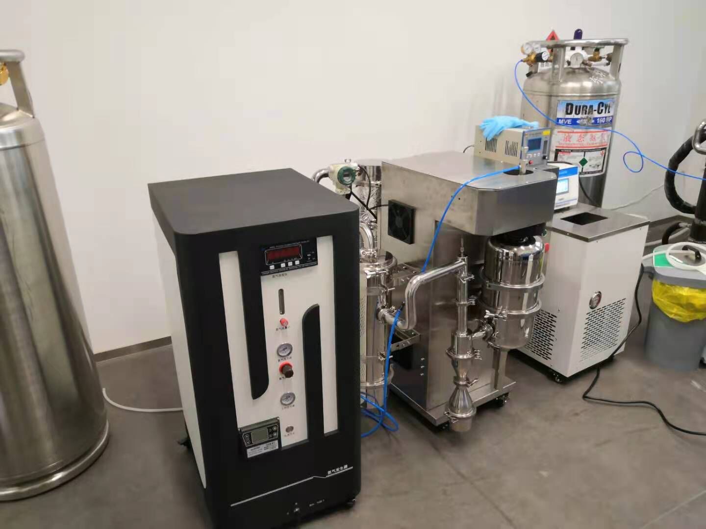 石墨烯液体喷粉塔固体粉末烘干设备实验室小型喷雾干燥机