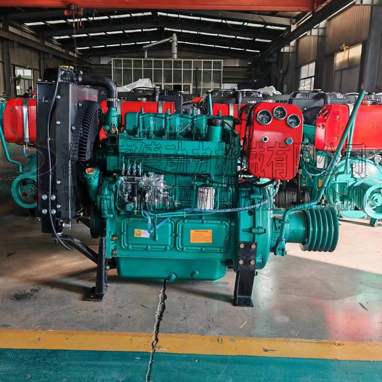 直喷4100P离合器柴油发动机 2000转41KW 可配套水泵 削木机 粉碎机等