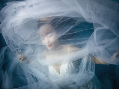 琦彩婚纱