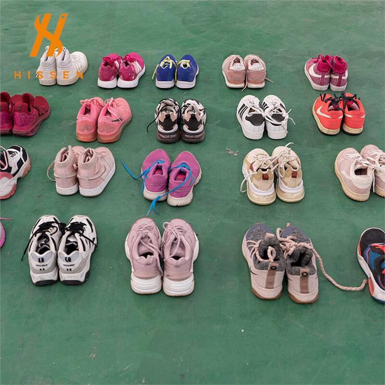 二手鞋子女 高端品牌女鞋货源 现货低价出口也门 used brandshoes