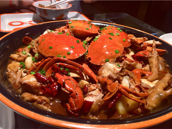阳光里肉蟹煲音乐餐厅