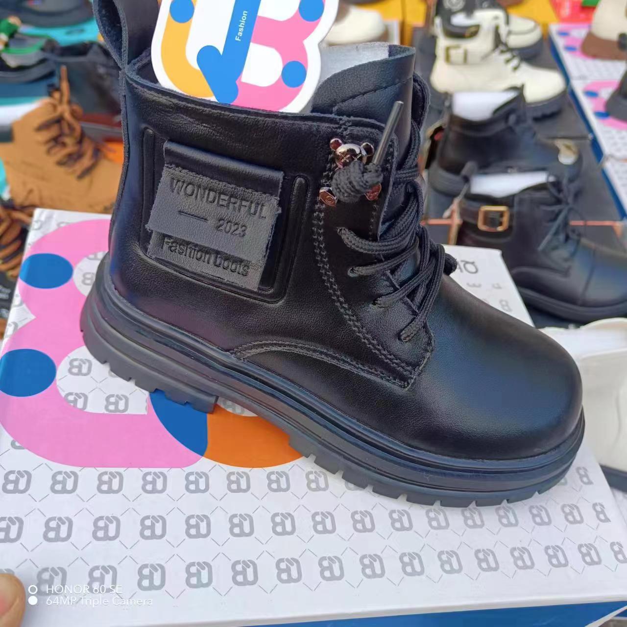 贸地摊鞋批发处理杂款男女鞋断码品牌运动鞋库存鞋厂家批发内销外