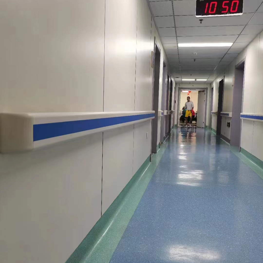 木纹PVC防撞扶手生产厂家 敬老院走廊通道安全抓手 辅助站立行走