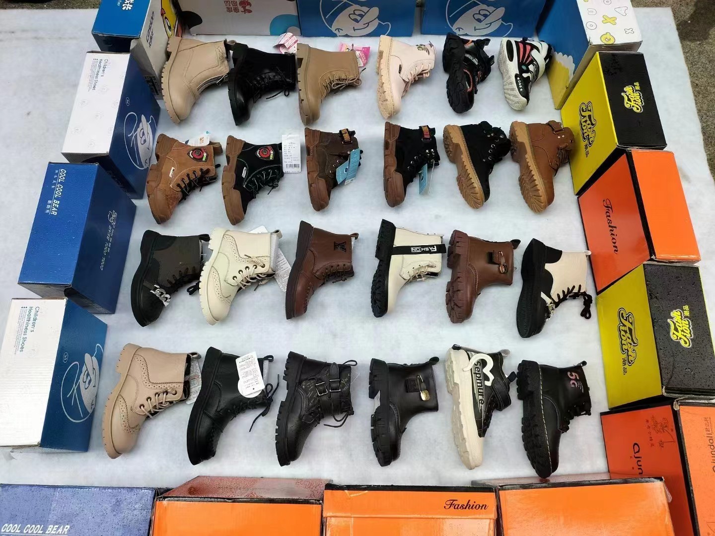 库存鞋子批发女鞋运动鞋老爹鞋尾货小直播鞋创业开店赶集内销外贸