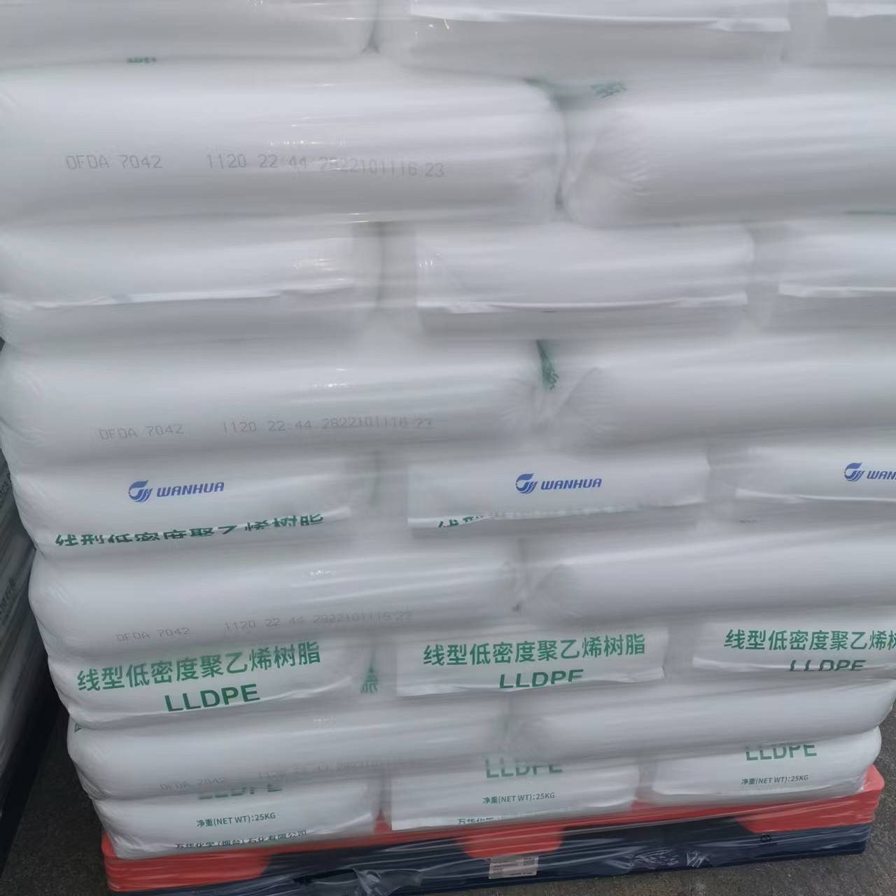 LLDPE 万华化学 DFDA 7042 透明级 2个融脂 薄膜级