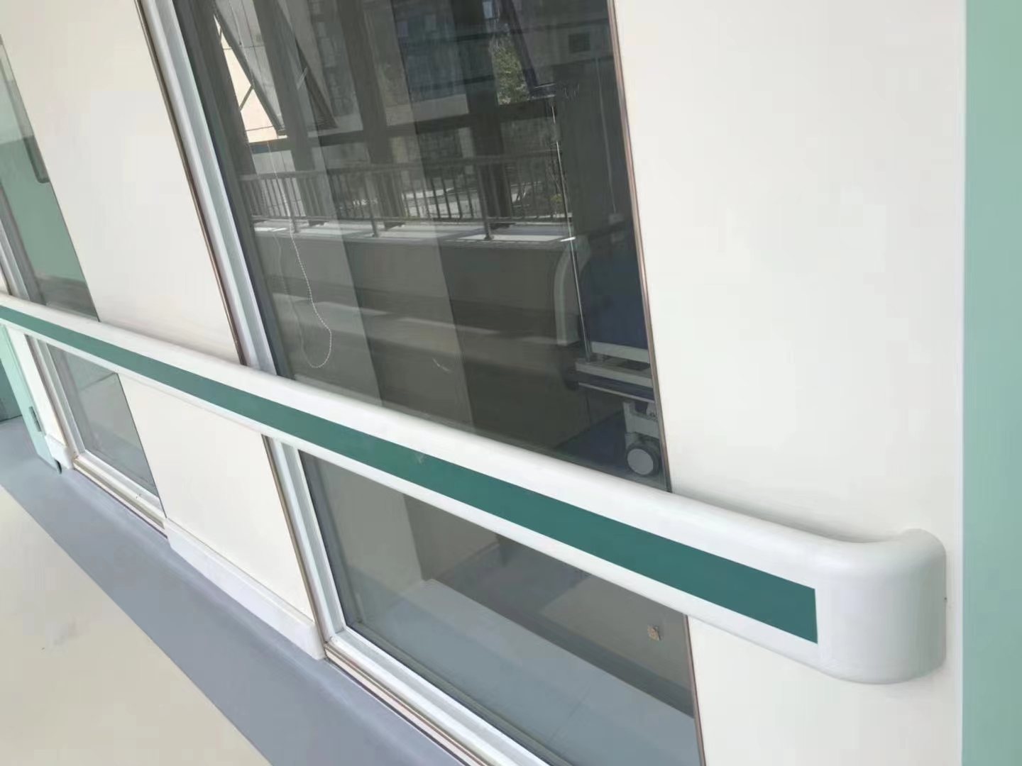 医院扶手 走廊靠墙助力抓手 鑫凯茂品牌 医用pvc防撞扶手