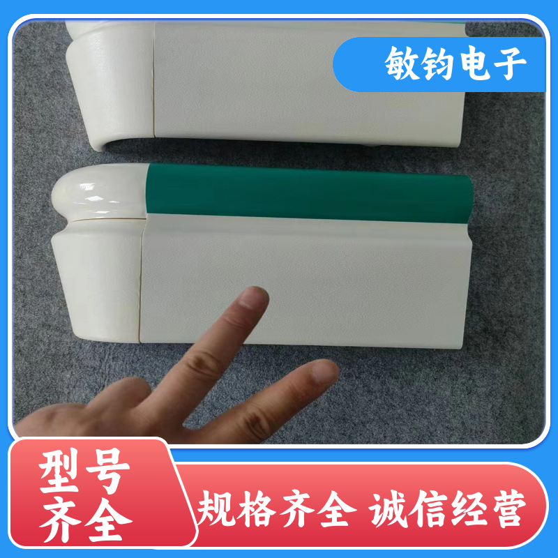 医院无障碍 防撞扶手 紧固合理 老年公寓商场木纹护栏 规格齐全