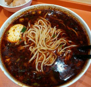 兰州苍鹰牛肉面