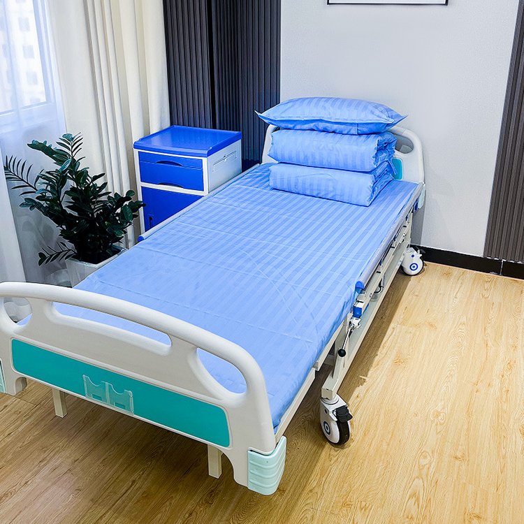 厂家直供医院养老院诊所专用涤棉床上用品三件套缎条 定制尺寸花型