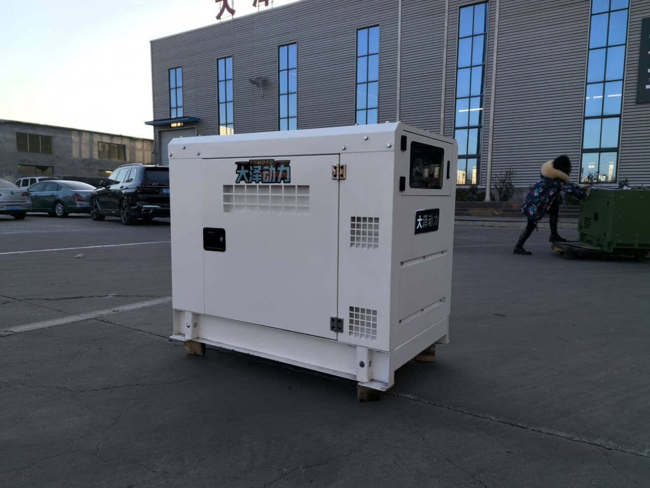 双缸10KW12KW15KW水冷柴油发电机组 单三相 低噪音 车载远程遥控启停