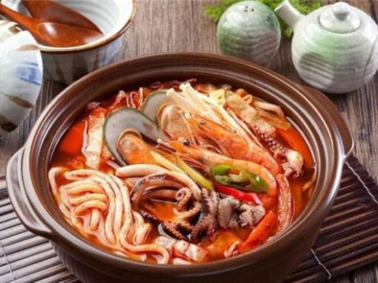 久日圆圆过桥米线