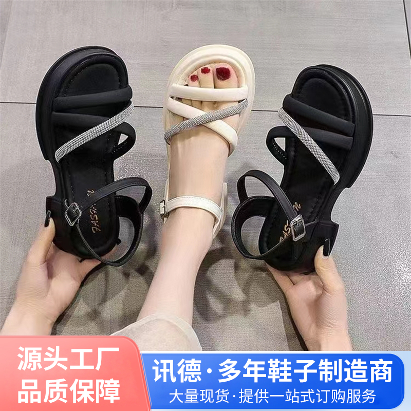 夏季外穿水钻厚底鞋 女款交叉带高级感松紧细带凉鞋 讯德鞋厂尾货