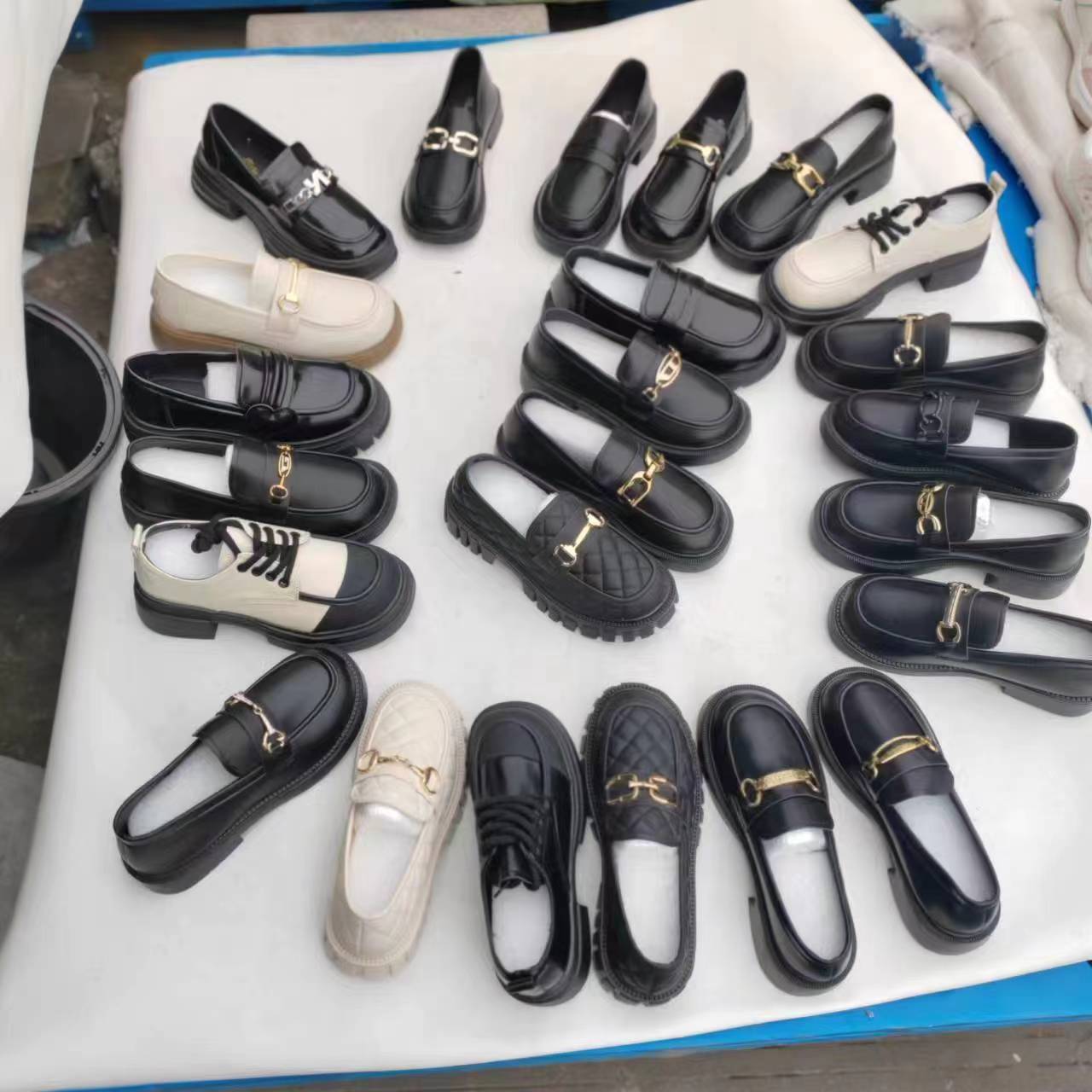 低价处理鞋批发 创业摆摊直播开店货源 个位数库存鞋跑量鞋内销外