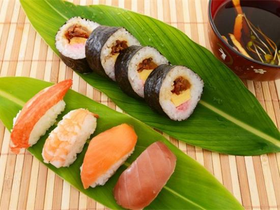 SUSHI-BAR寿司