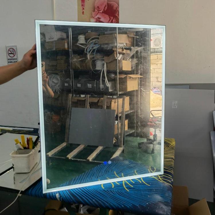 定制卫生间智能镜柜门 现代简约LED感应浴室镜柜 琪艺