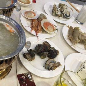 艎海传奇海鲜自助火锅