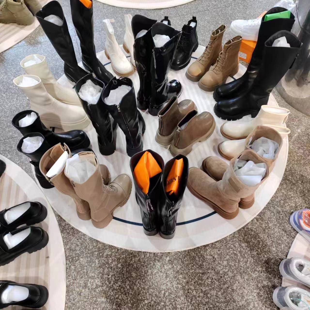 库存鞋子批发女鞋运动鞋老爹鞋尾货小直播鞋创业开店赶集内销外贸