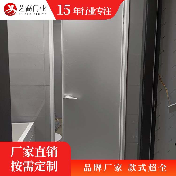 卫生间平开门 防潮性强 耐用性高 外观高档 质感好