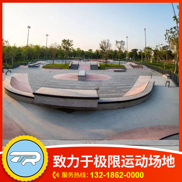 极限运动U形槽 滑板运动场地建设 安全耐磨品质保证