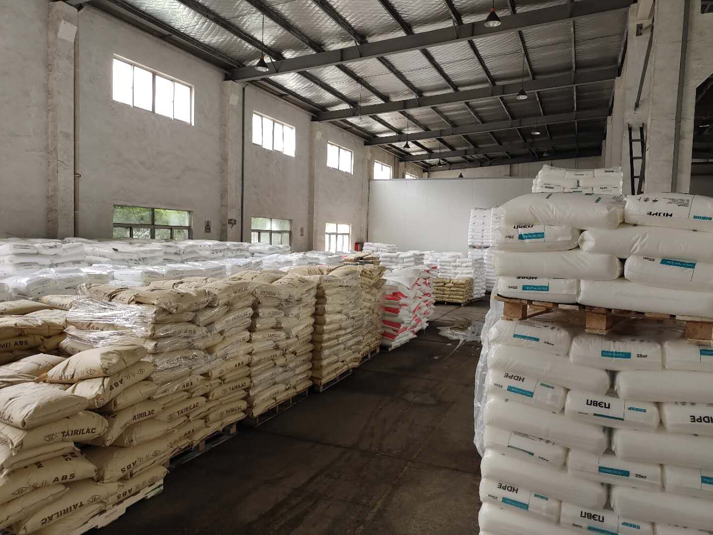 ABS 吉 林石化化0215ASQ 通用级 注塑级 高光泽 用于汽车部件