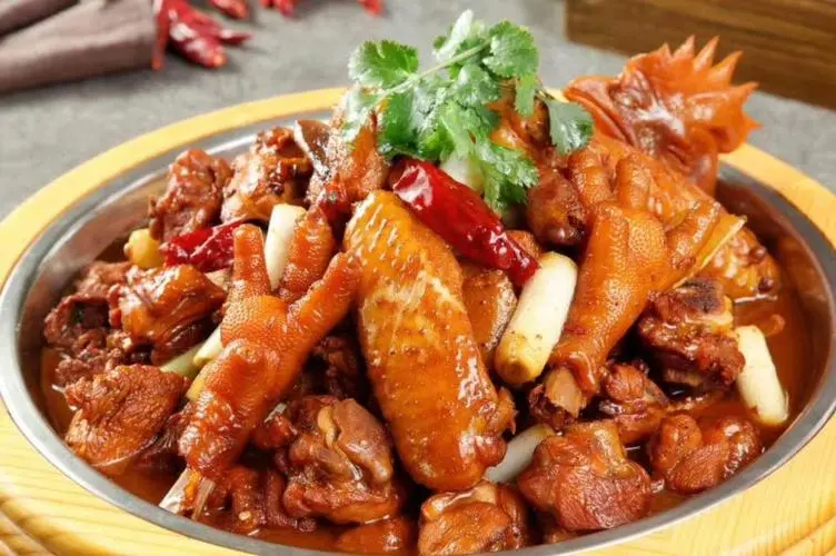 周厨嘉小红鸡炒鸡