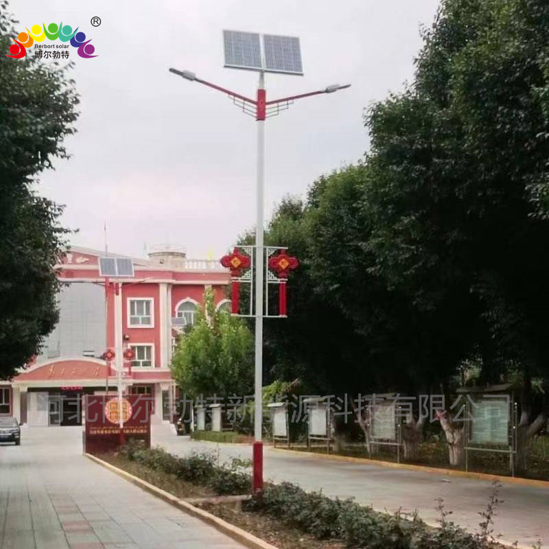 博尔勃特太阳能路灯市政道路照明风光互补双臂路灯杆厂家批发